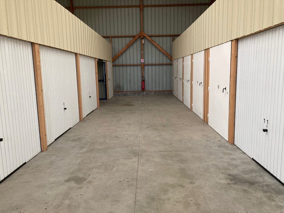 Couloir de box de stockage standard Box OGLB